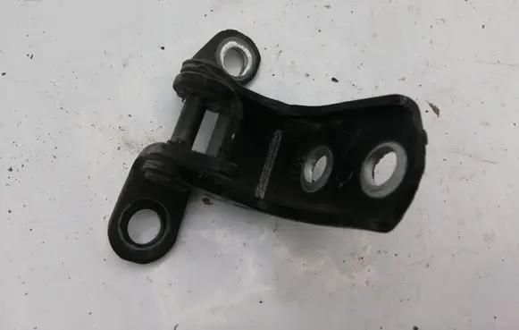 Honda CR-V Rear door lower hinge NOCODE