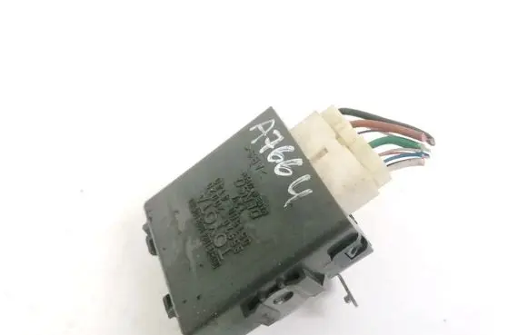 Toyota Avensis T270 Door control unit/module 8597020020 85970-20020