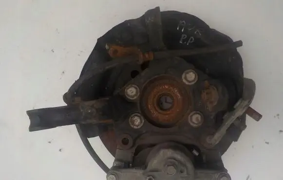 Toyota Auris E180 Stub axle 9u7777788