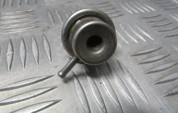 Fuel pressure sensor