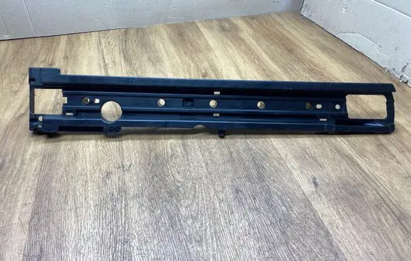 Volkswagen Touareg II Other trunk/boot trim element 7P0863600A
