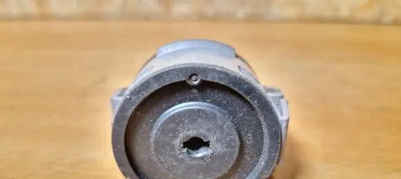 Ford Mondeo Mk III Ignition lock contact 98ab11572bg