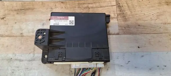 Toyota Auris 150 Air conditioning/heating control unit 8865002420 MB1776003693