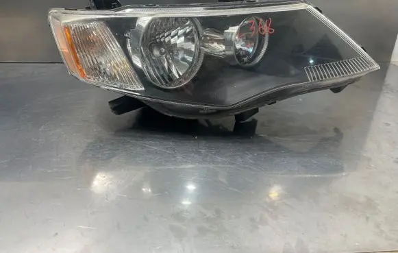 Mitsubishi Outlander Headlight/headlamp