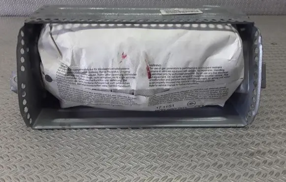Audi A4 S4 B5 8D Passenger airbag 8D0880201