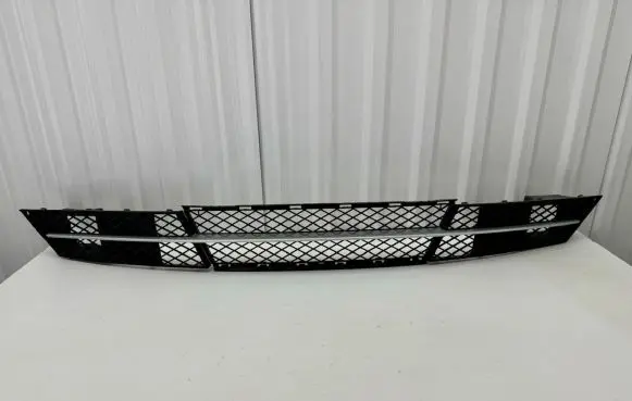 BMW 5 E60 E61 Front bumper lower grill 7178109 7178110 7178111