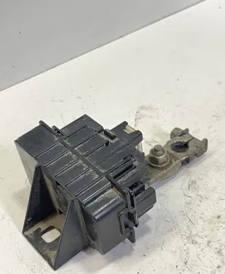 Toyota Prius (XW20) Battery relay fuse 3483
