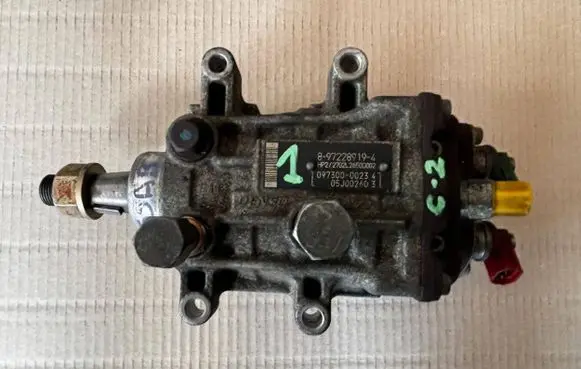 Renault Espace - Grand espace IV Fuel injection high pressure pump 8972289194 09730000234 05J002603