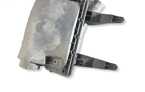 Mercedes-Benz Sprinter W906 Air filter box A0000907801