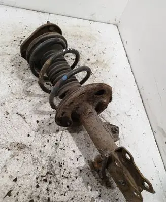 Toyota Auris 150 Front shock absorber with coil spring