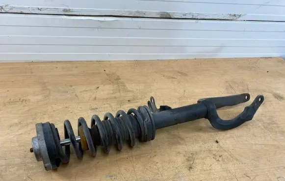 BMW 5 F10 F11 Front shock absorber with coil spring 6784013