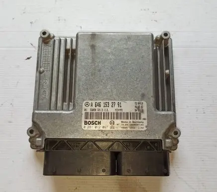 Mercedes-Benz Vito Viano W639 Engine control unit/module A6461532791 1039S07144 0281012067