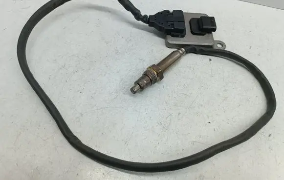 Mercedes-Benz E W212 Lambda probe sensor A0009053603 0009053603