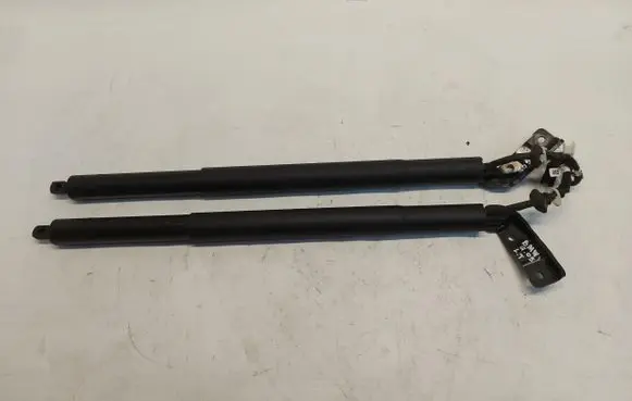 BMW X5 G05 Tailgate strut 7441799-JLK01