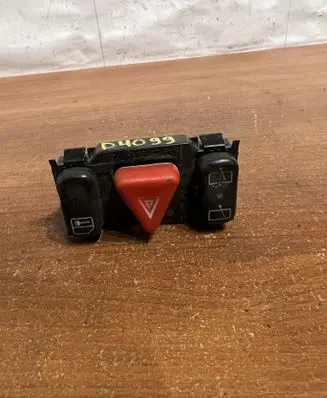 Mercedes-Benz E W210 Hazard light switch 2108208010 D4099