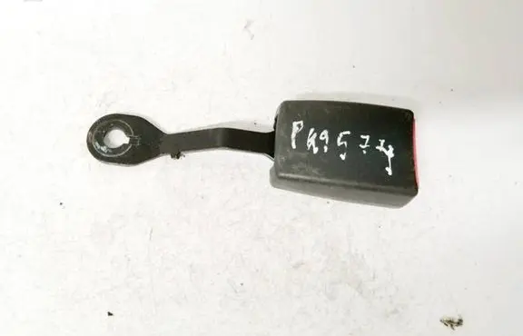 Front seatbelt buckle