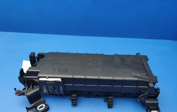 Mercedes-Benz CLA C117 X117 W117 Fuse module A2465400140 A2465400340