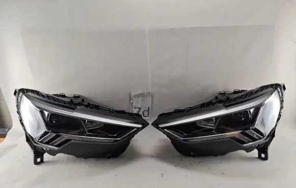 Audi Q3 F3 Headlights/headlamps set 