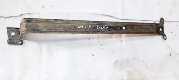Fuel tank mounting bracket