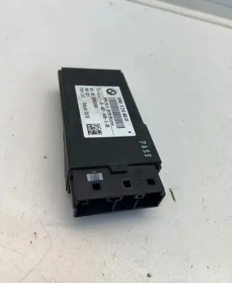 BMW 5 F10 F11 Seat heating relay 9216468 00083080 2840078406300