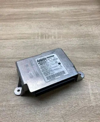 Renault Scenic II - Grand scenic II Airbag control unit/module 8200411015 604290400