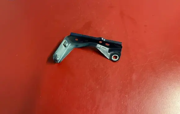 BMW X1 F48 F49 Fender mounting bracket 7392803