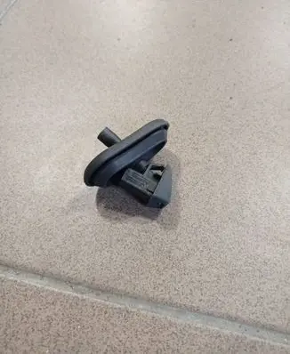 Volvo V70 Windshield washer spray nozzle 30796027 30699651