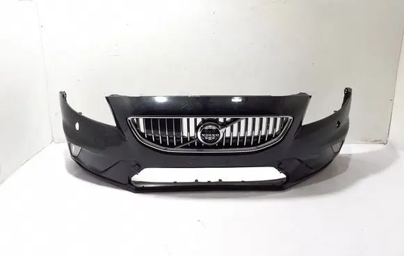 Volvo V40 Front bumper 31347085