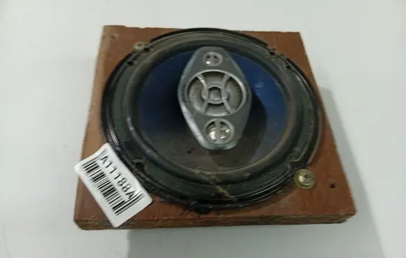 Toyota Corolla Verso AR10 Front door speaker 