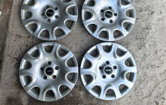 Mini One - Cooper F56 F55 R15 wheel hub/cap/trim 45623684