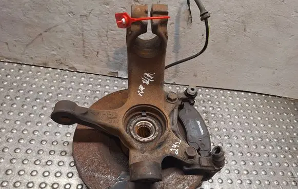 Toyota Aygo AB10 Front wheel hub spindle knuckle S17986141 B000905680