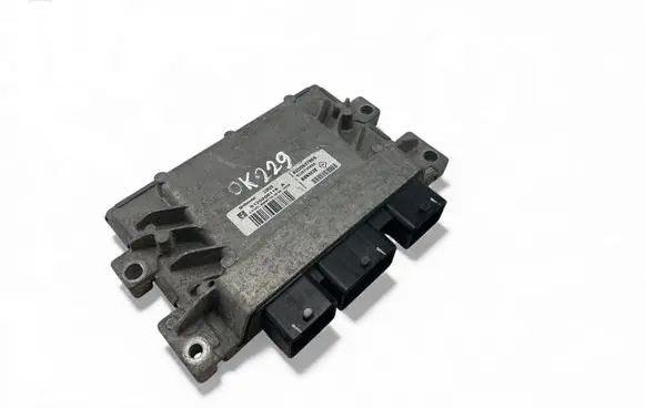 Renault Clio III Engine control unit/module ECU 8200937869 S120200116A