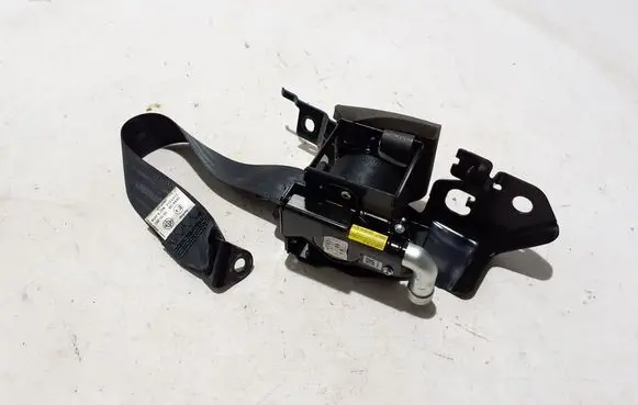 Mazda CX-3 Rear seatbelt DBYP57LN0