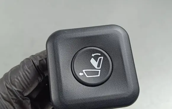 KIA Sorento IV Seat control switch 2186 210621