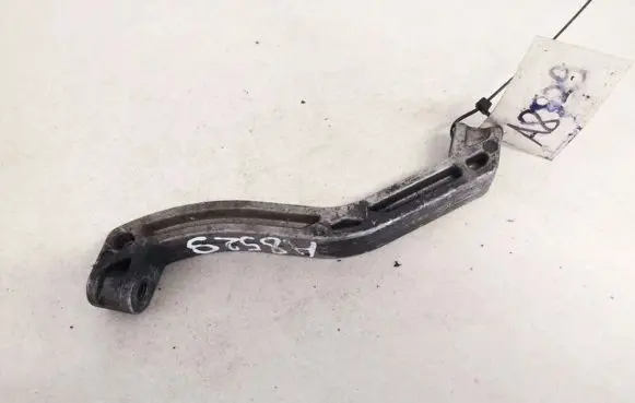 Volkswagen PASSAT B6 Engine mounting bracket 1k0199359e