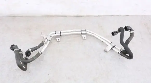 BMW X7 G07 Engine coolant pipe/hose 8488040 9896314 17128488040