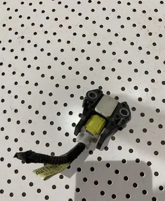 Lexus IS 220D-250-350 Airbag deployment crash/impact sensor 8917353040