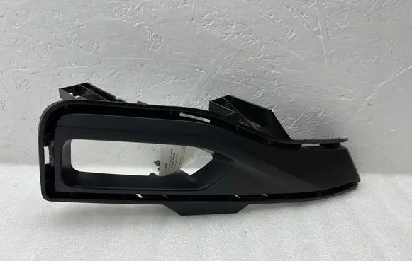 Nissan Leaf II (ZE1) Fog light bracket 622565SK0B
