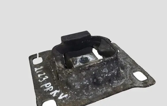 Ford Focus Engine mount bracket 98AB7M121AJ