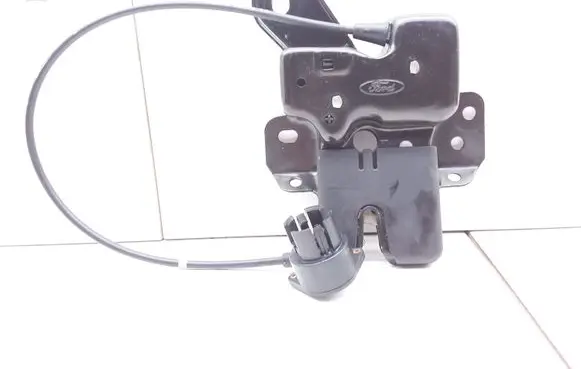 Jaguar S-Type Tailgate/trunk/boot lock/catch/latch XR83432A90AA