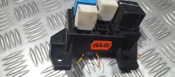 KIA Sorento Fuse box set 913403E060
