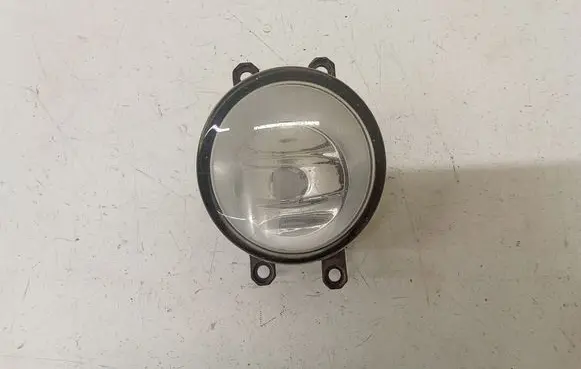 Toyota RAV 4 (XA30) Front fog light 812100D040