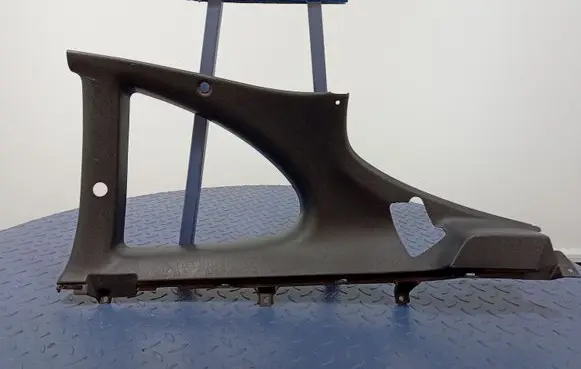 Other sill/pillar trim element