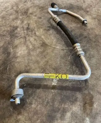 Opel Vectra C Air conditioning (A/C) pipe/hose 24402625 460046220