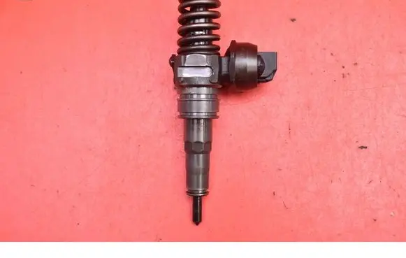 Fuel injector