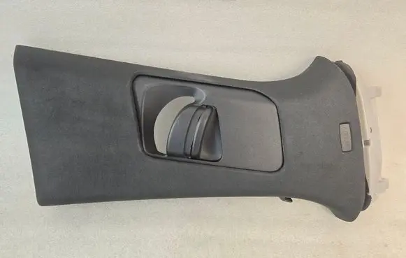 Porsche Cayenne (9Y0 9Y3) (B) pillar trim (top) 760867244