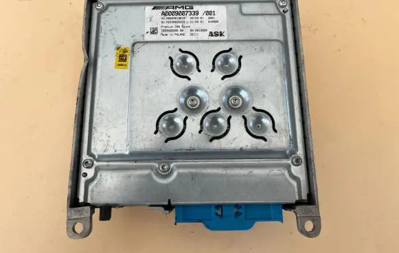 Mercedes-Benz C W206 Sound amplifier A0009007339
