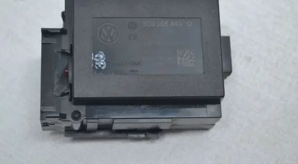 Volkswagen PASSAT B6 Ignition lock 3C0905843Q 33303301 12401801446379