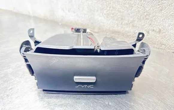Ford Edge II Dashboard storage box/compartment FT4BR045P64