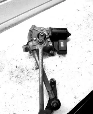 Mercedes-Benz Vaneo W414 Front wiper linkage and motor 472242